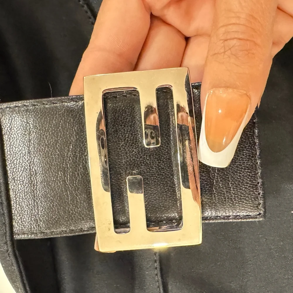 Fendi Mamma Baguette Handbag - Picture 12 of 12